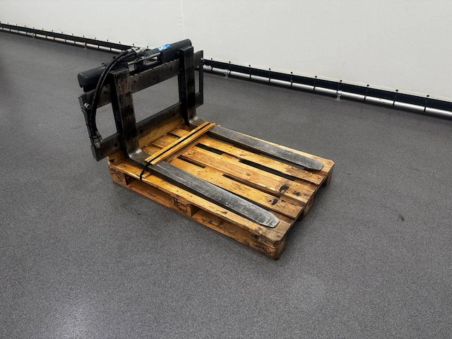 Vorkenversteller kaup 2t151p2 2500kg 2002 - afbeelding 1 van  1