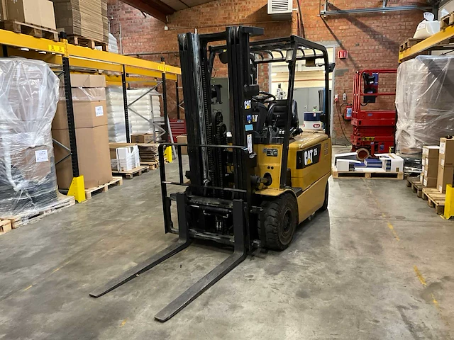 Vorkheftruck caterpillar ep25k - afbeelding 1 van  20