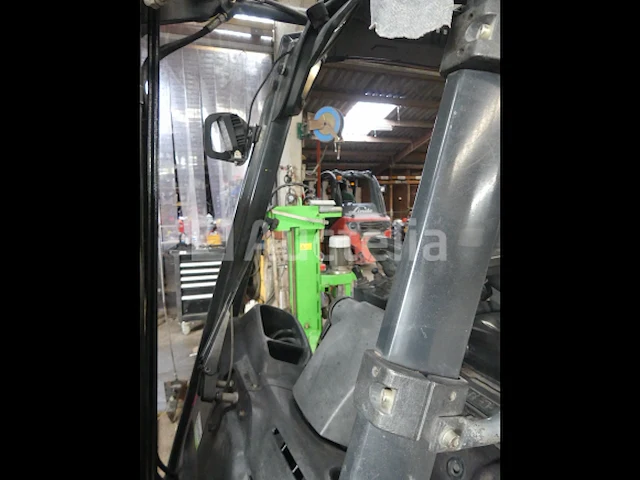 Vorkheftruck met roterende kop linde h16d - afbeelding 10 van  18