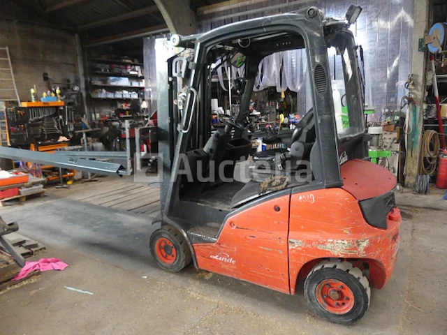 Vorkheftruck met roterende kop linde h16d - afbeelding 12 van  18
