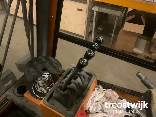 Vorkheftruck - afbeelding 7 van  9
