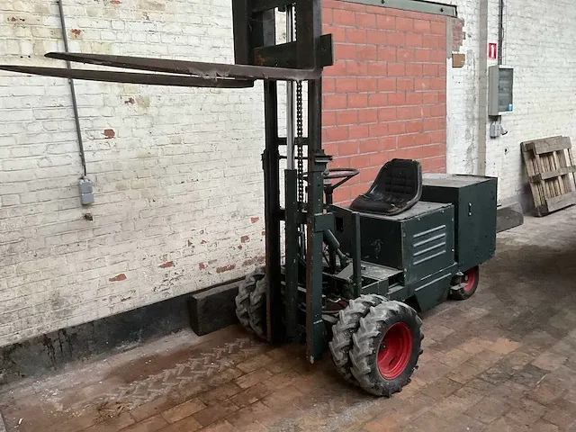 Vorkheftruck - afbeelding 1 van  14
