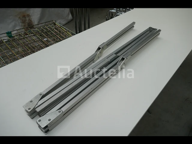 Vouwbaar markttafel onderstel - 2 stuks - afbeelding 1 van  5