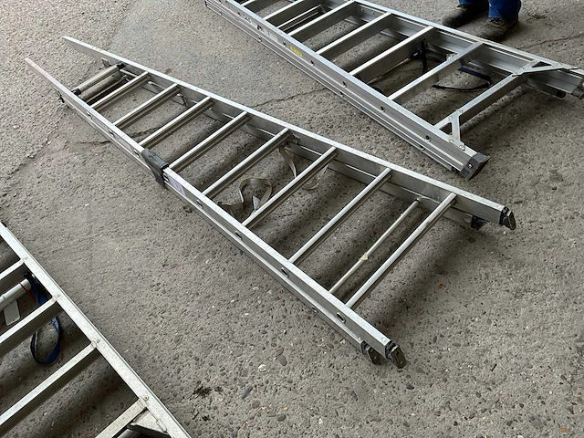 Vouwladder - afbeelding 1 van  4