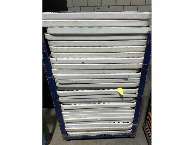 Vouwtafel pvc (84x) - afbeelding 4 van  8