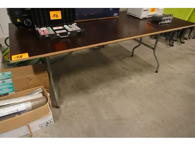 Vouwtafel - afbeelding 1 van  3