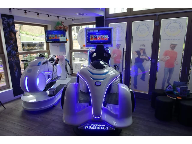 Vr installatie funinvr racing kart - afbeelding 1 van  4