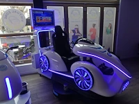Vr installatie funinvr racing kart - afbeelding 2 van  4