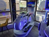 Vr installatie funinvr racing moto - afbeelding 2 van  4