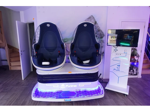 Vr installatie funinvr twin seat - afbeelding 1 van  3