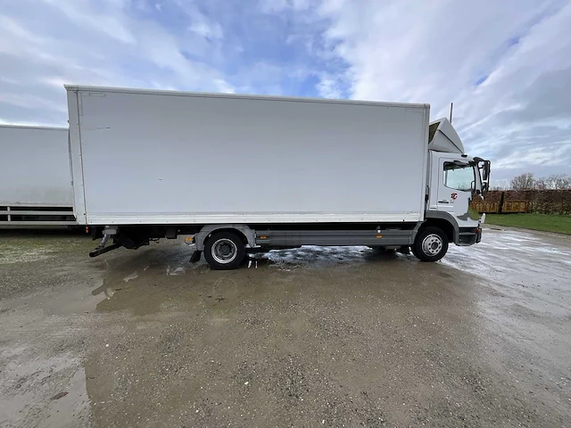 Vrachtwagen atego; 2010 - afbeelding 23 van  24