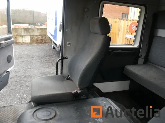 Vrachtwagen carrosserie en dubbele cabine + hatchback man m 11 f (1998-190.703 km) - afbeelding 4 van  37