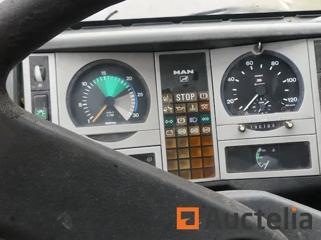 Vrachtwagen carrosserie en dubbele cabine + hatchback man m 11 f (1998-190.703 km) - afbeelding 13 van  37