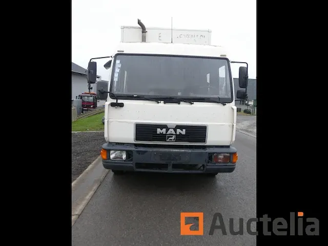 Vrachtwagen carrosserie en dubbele cabine + hatchback man m 11 f (1998-190.703 km) - afbeelding 23 van  37