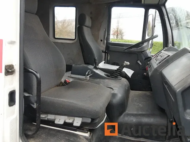 Vrachtwagen carrosserie en dubbele cabine + hatchback man m 11 f (1998-190.703 km) - afbeelding 32 van  37