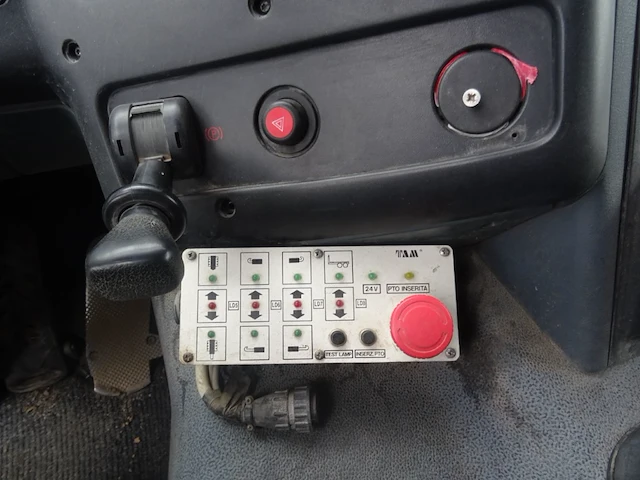 Vrachtwagen daf 85cf - afbeelding 3 van  37