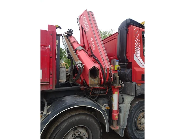 Vrachtwagen daf 85cf - afbeelding 18 van  37