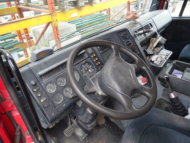 Vrachtwagen daf 85cf - afbeelding 33 van  37