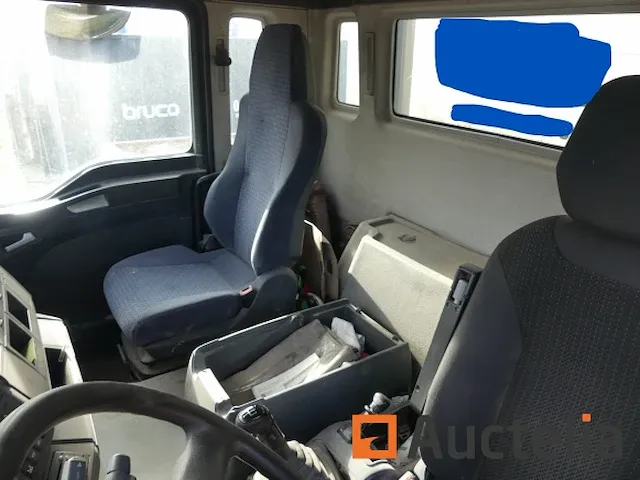 Vrachtwagen deur container man tga sh264fnlc (te herstellen) - afbeelding 10 van  28