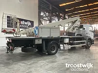 Vrachtwagen hoogwerker - afbeelding 14 van  19