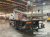 Vrachtwagen hoogwerker - afbeelding 16 van  19