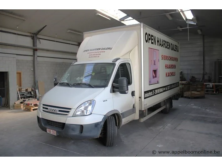 Openbare verkoping van de faling open haarden galerij-sierschouwen & kachels bvba - sale 989