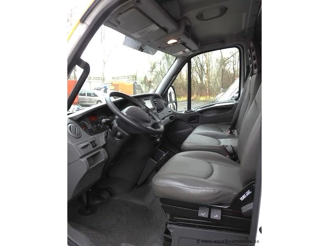 Vrachtwagen iveco daily 70c17v, diesel, 2998cm³,125kw, 1e inschr 07/5/12, zcfc70c110d471158, 63299km, co²-uitstoot ng,euro5,kentekenbewijs,gelijkvormigheidsattest, keuring tot 03/04/25, 2sleutels - afbeelding 19 van  24