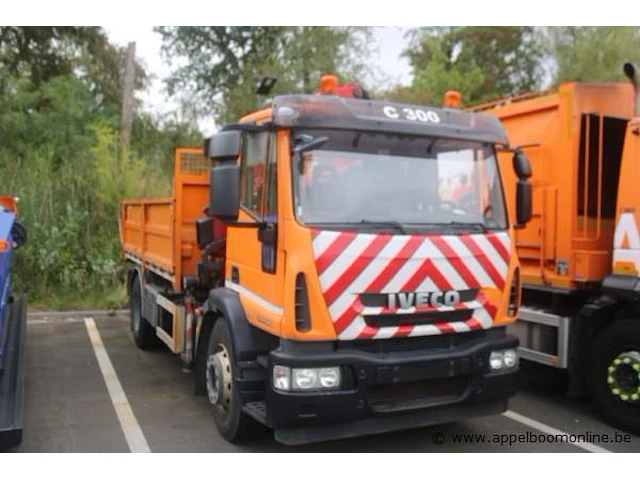 Vrachtwagen iveco eurocargo ml 190el25vv kraan hmf rcl 5300, datum 1ste inschrijving 06/02/2012, chassisnummer zcfa1vj0402588176 - afbeelding 1 van  17