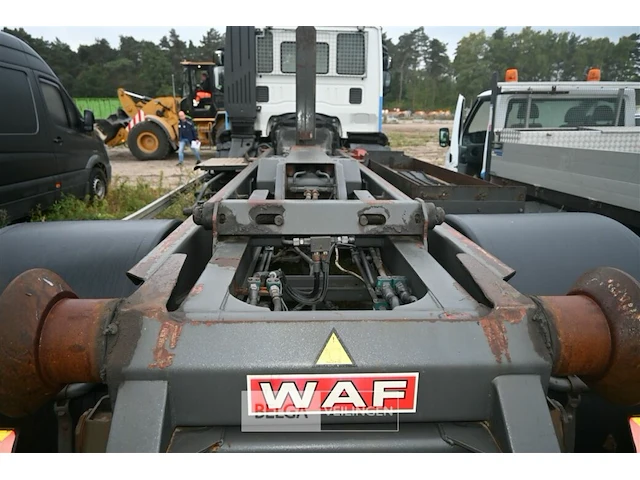 Vrachtwagen iveco stralis - afbeelding 11 van  20