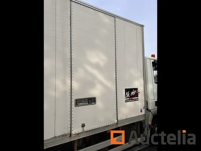 Vrachtwagen iveco - afbeelding 22 van  35