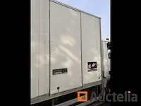 Vrachtwagen iveco - afbeelding 22 van  35