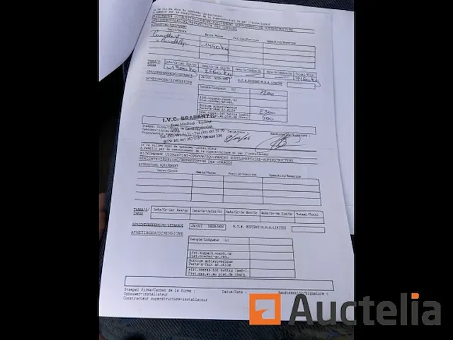 Vrachtwagen iveco - afbeelding 35 van  35