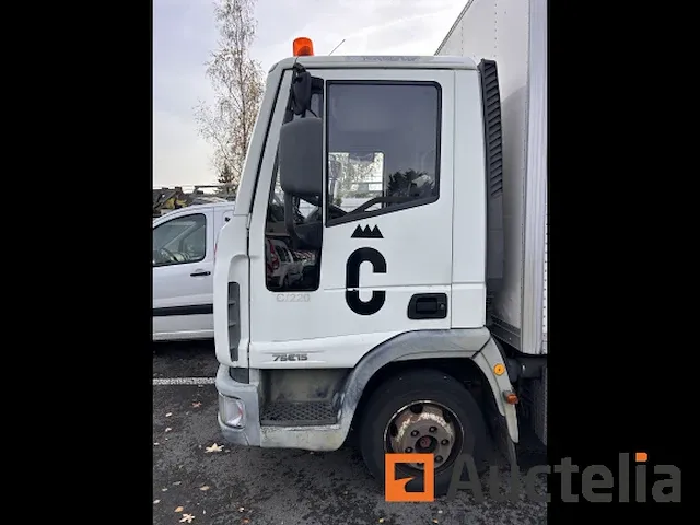 Vrachtwagen iveco - afbeelding 4 van  35
