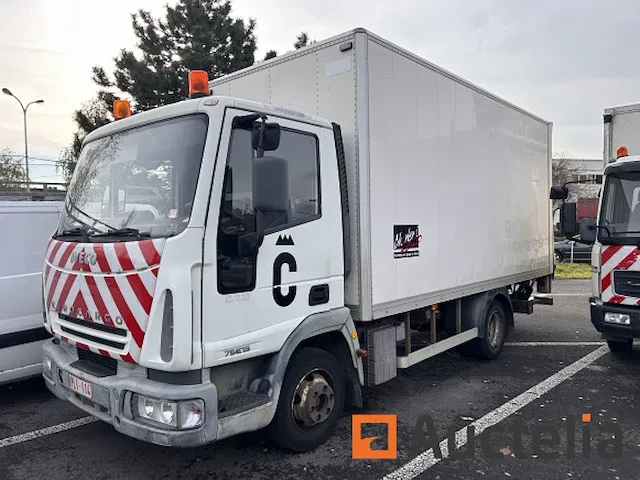 Vrachtwagen iveco - afbeelding 5 van  35