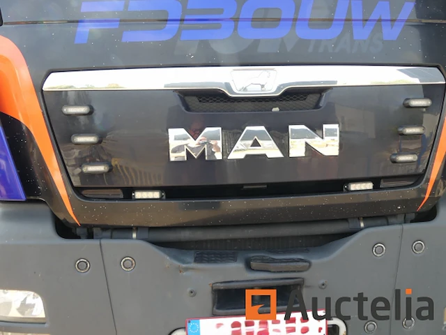 Vrachtwagen kipper met hijskraan man tgs (2014-390.250 km) - afbeelding 18 van  46