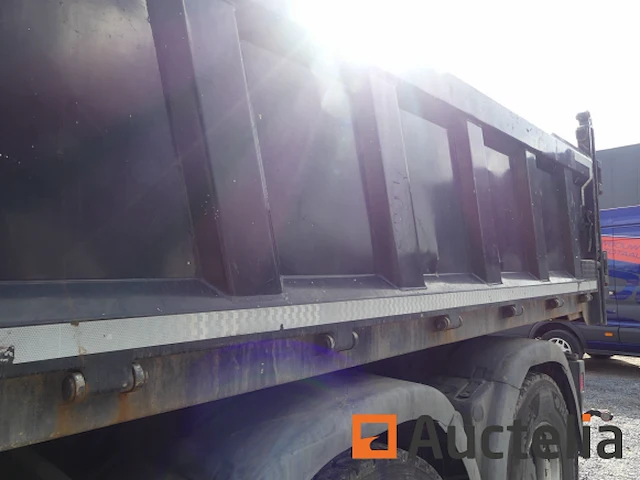Vrachtwagen kipper met hijskraan man tgs (2014-390.250 km) - afbeelding 42 van  46