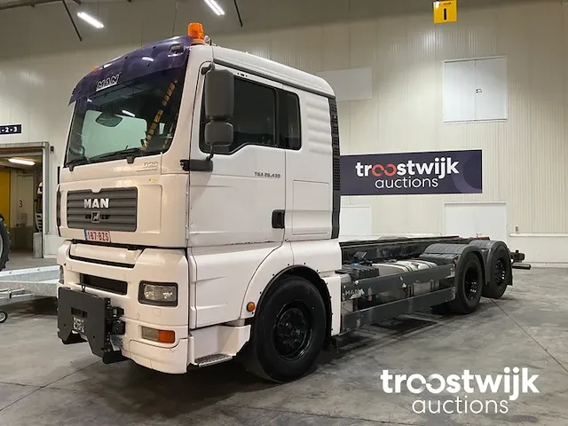 Vrachtwagen kipper - afbeelding 1 van  20
