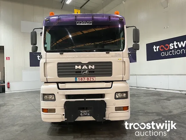 Vrachtwagen kipper - afbeelding 12 van  20