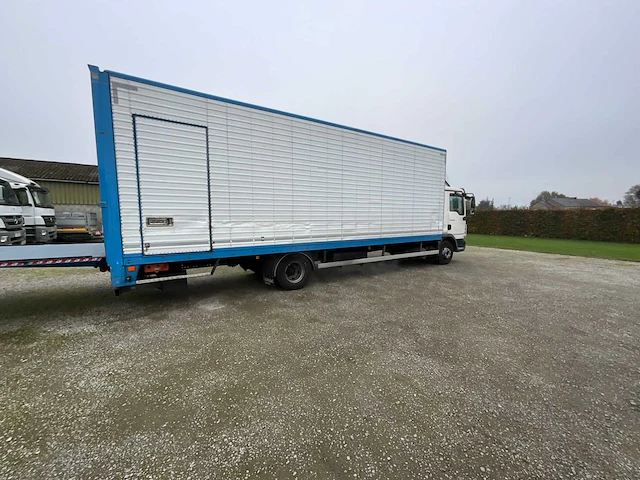 Vrachtwagen man, 2014 - afbeelding 22 van  24