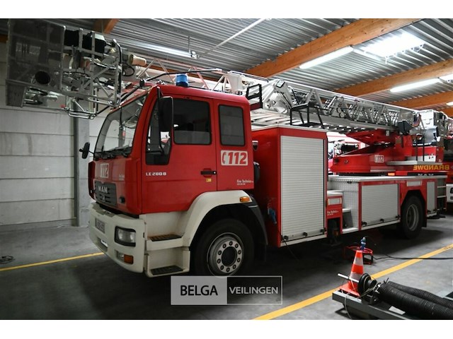 Vrachtwagen man l18 lc ladderwagen - afbeelding 1 van  27