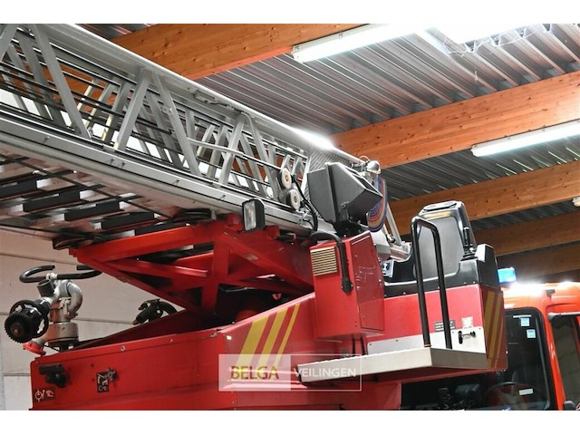 Vrachtwagen man l18 lc ladderwagen - afbeelding 14 van  18