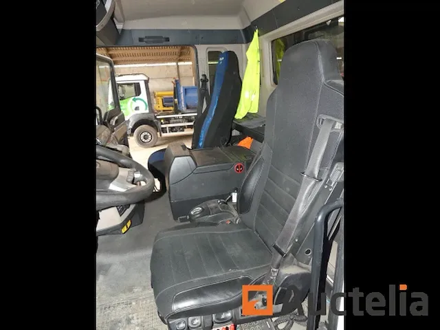 Vrachtwagen man tgx 33500 - afbeelding 13 van  48