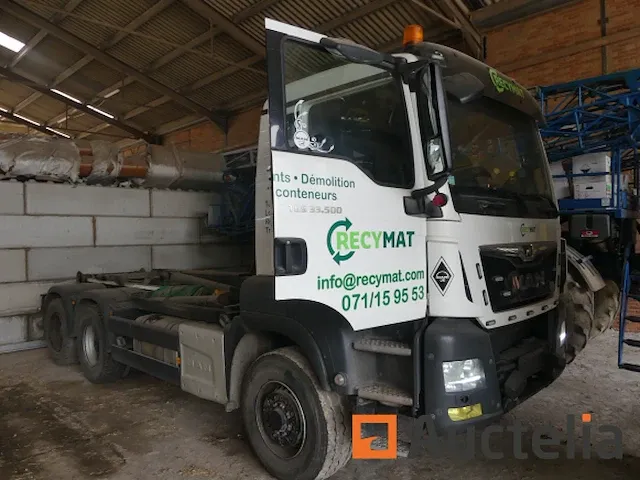 Vrachtwagen man tgx 33500 - afbeelding 30 van  48