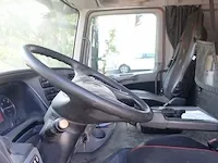 Vrachtwagen mercedes actros met autolaadkraan en containersysteem - afbeelding 5 van  18