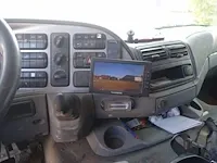 Vrachtwagen mercedes actros met autolaadkraan en containersysteem - afbeelding 7 van  18