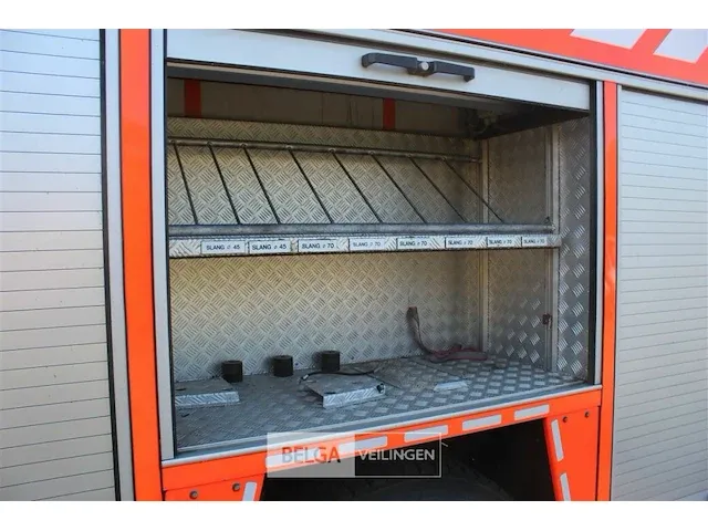 Vrachtwagen mercedes - afbeelding 4 van  33
