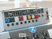 Vrachtwagen mercedes - afbeelding 13 van  33