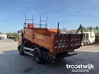 Vrachtwagen met autolaadkraan en kiepbak - afbeelding 21 van  26