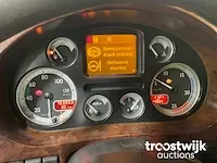 Vrachtwagen met containersysteem - afbeelding 9 van  24