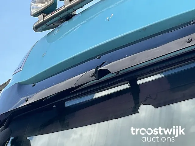 Vrachtwagen met containersysteem - afbeelding 17 van  24